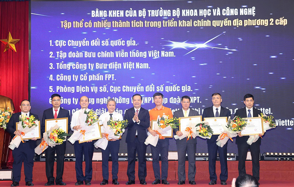 Bưu điện Việt Nam được Bộ trưởng Bộ Khoa học và Công nghệ tặng Bằng khen về thành tích trong công tác triển khai chính quyền địa phương 2 cấp