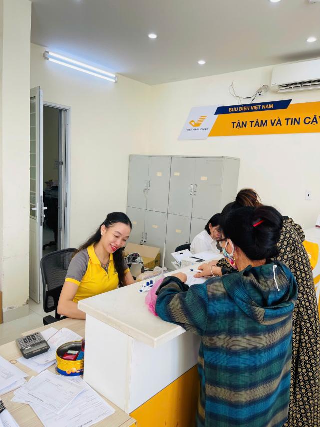 Bưu điện Hậu Lộc kịp thời ngăn chặn vụ lừa đảo, bảo vệ 30 triệu đồng cho khách hàng