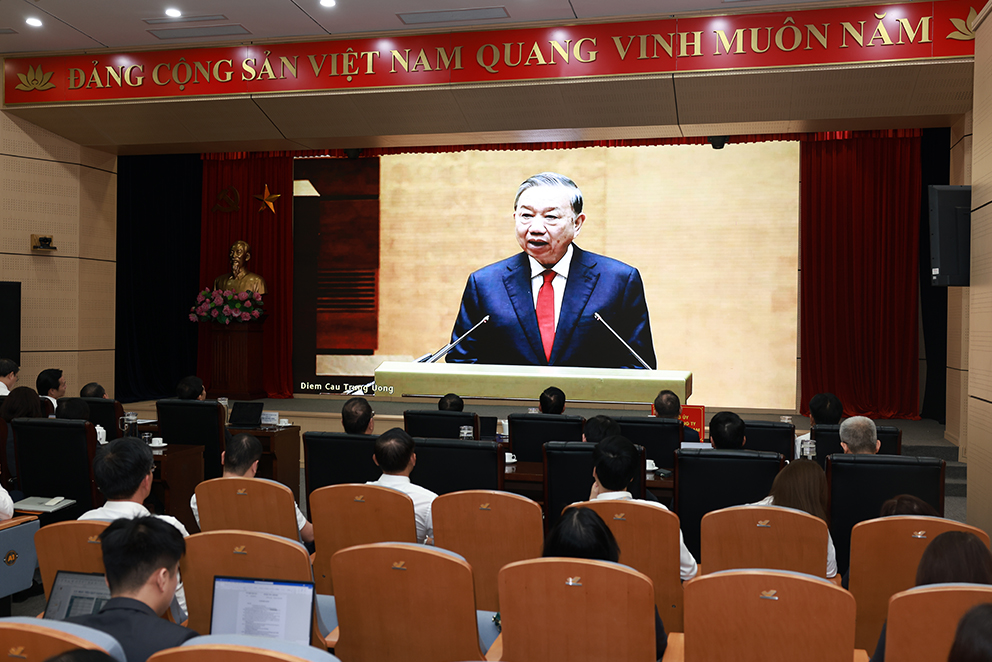 Đảng bộ Tổng công ty Bưu điện Việt Nam tham dự Hội nghị toàn quốc quán triệt Nghị quyết Trung ương