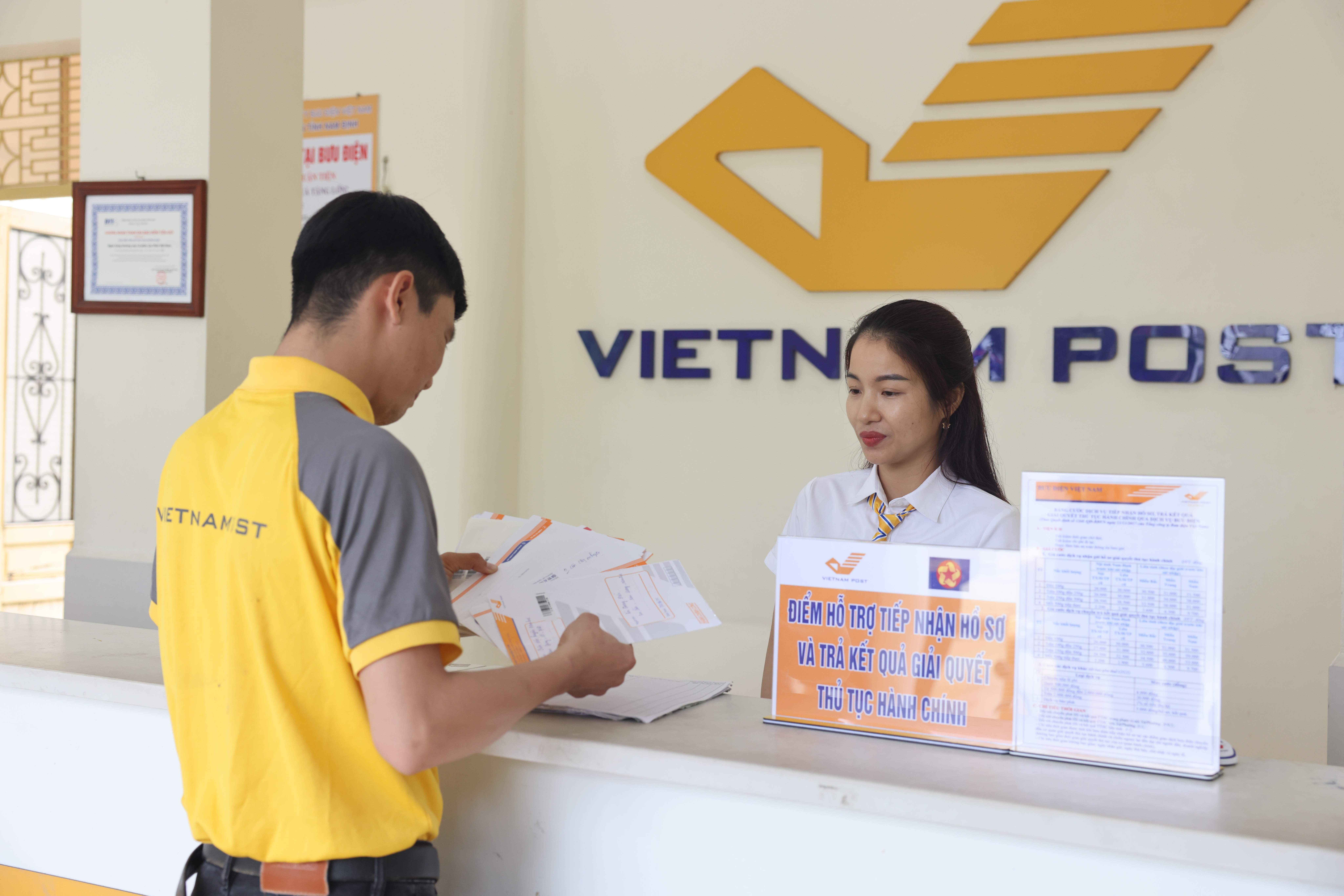 Từ niềm tin đến hành động: Phát huy vai trò người lao động ngành Bưu điện trong bảo vệ nền tảng tư tưởng của Đảng
