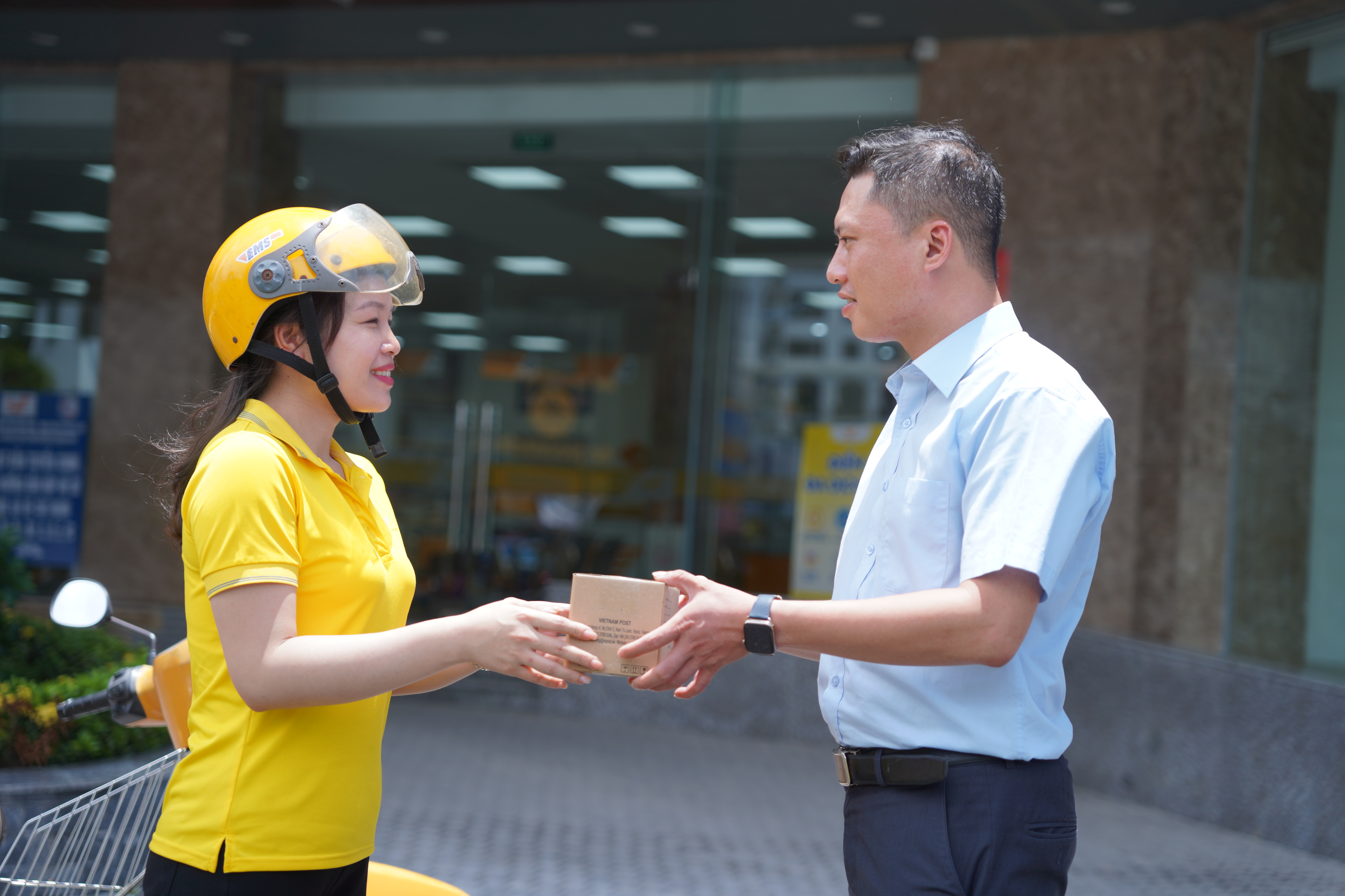 Giữ vững nhịp vận hành chuyển phát không gián đoạn