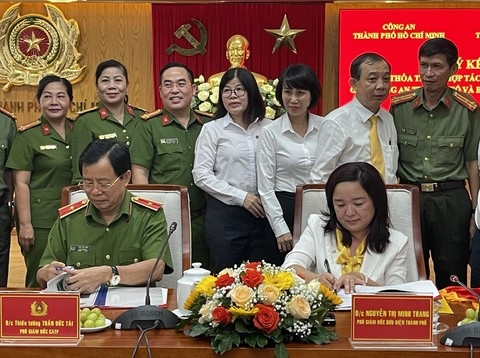 Công an và Bưu điện TP. HCM hợp tác toàn diện thúc đẩy chuyển đổi số