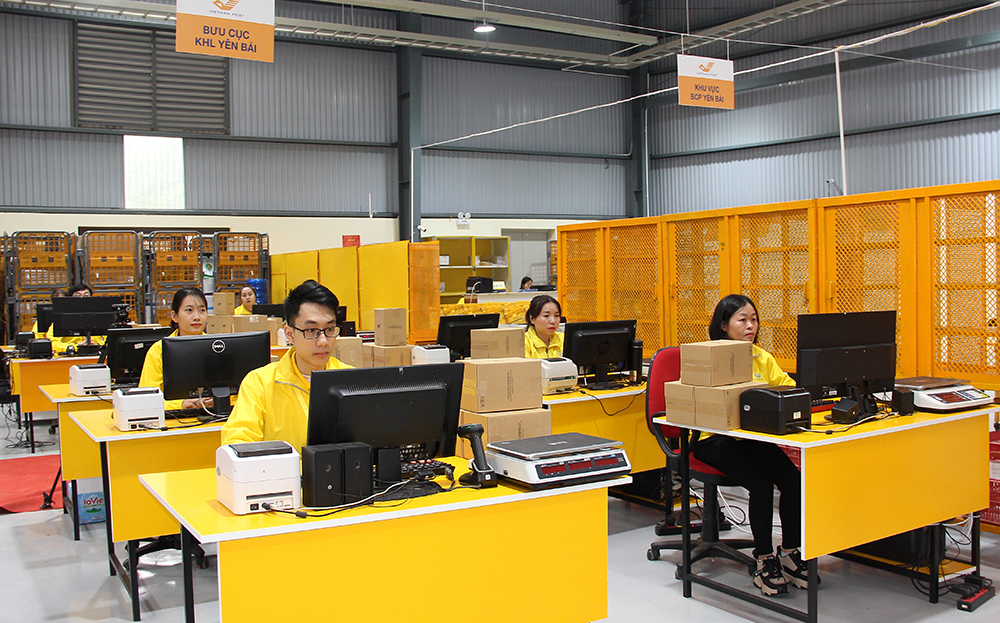 Doanh nghiệp bưu chính - viễn thông Yên Bái góp phần xây dựng xã hội số